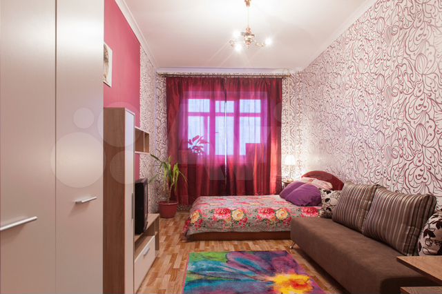 1-к. квартира, 52 м², 7/17 эт.