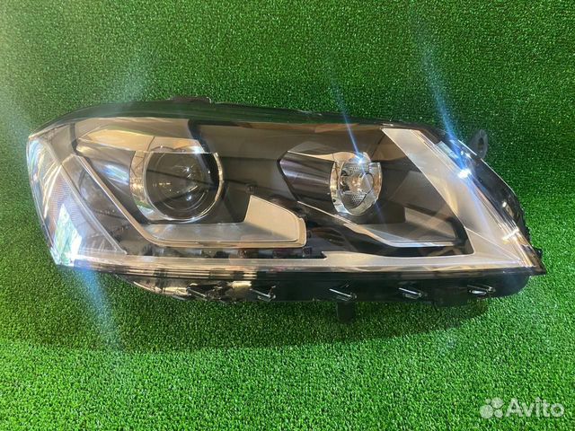 Фара правая Volkswagen Passat b7