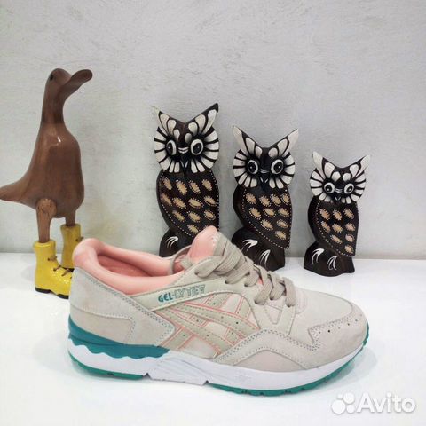 Кроссовки asics gel lyte бежевые