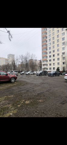 Машиноместо, 10 м²