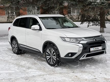 Mitsubishi Outlander 2.0 CVT, 2020, 27 000 км