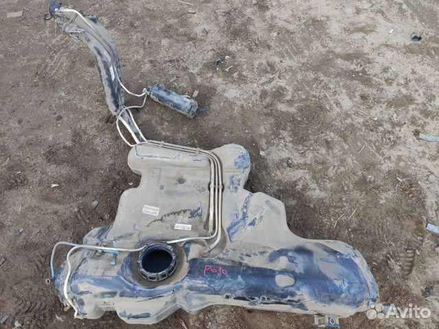 Бензобак на Volkswagen Polo 5 седан