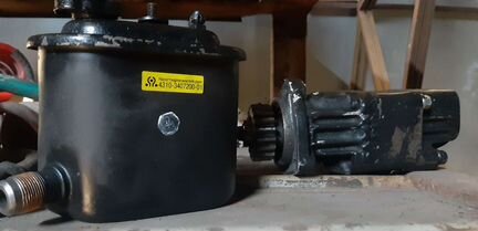 Продам насос гур, ступицы, коробку и мотор Камаз