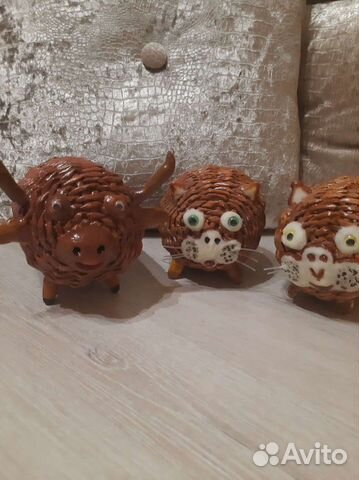 Бычок и кошечки