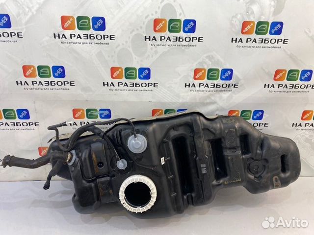 Топливный бак Toyota Land Cruiser 200 1VD-FTV 2014