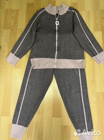 Костюм спортивный женский