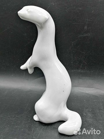 Фарфоровая статуэтка 