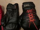 Боксерские перчатки 10 и 12 унц