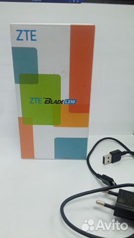 Телефон ZTE Blade L210Ru