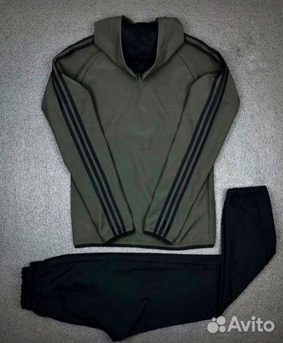 Спортивный костюм adidas