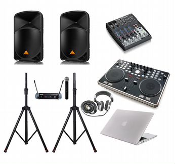DJ с оборудованием