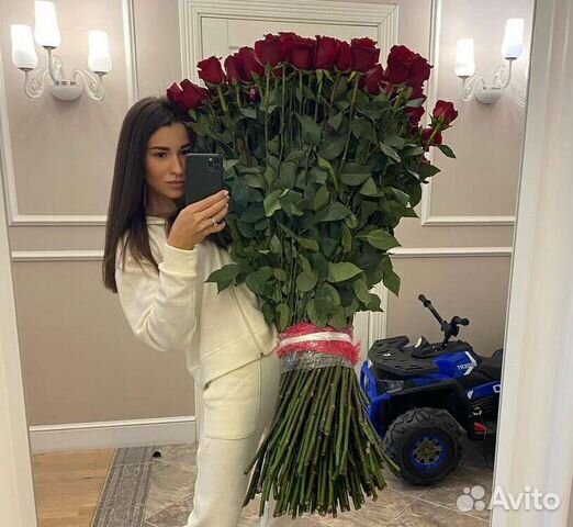 Цветы. Высокие розы 110 см