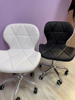 Стул со спинкой для мастера