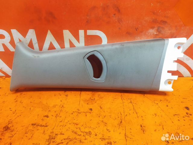 Обшивка стойки центральной левая Bmw X3 E83