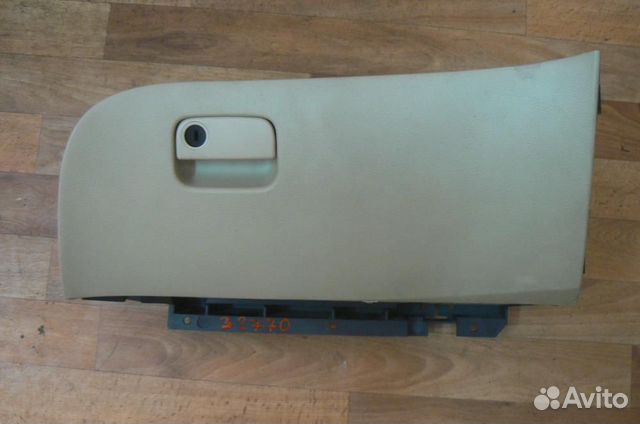 Бардачок пассажирский Sub/ Tribeca B9,Tribeca/ WX8