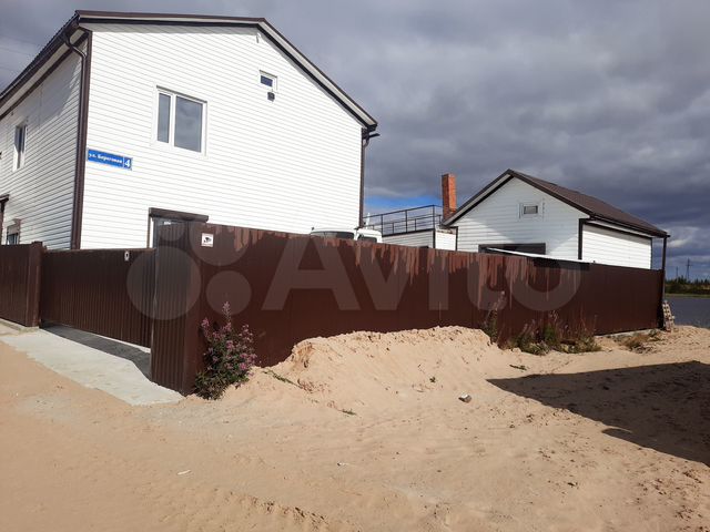 Дом 482 м² на участке 3,8 сот.