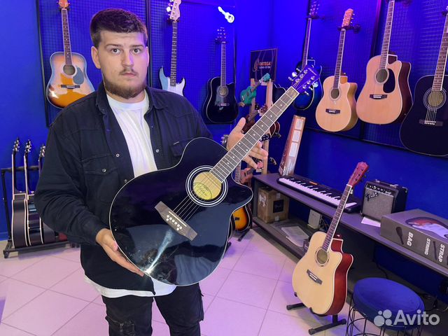 Гитара акустическая полноразмерная
