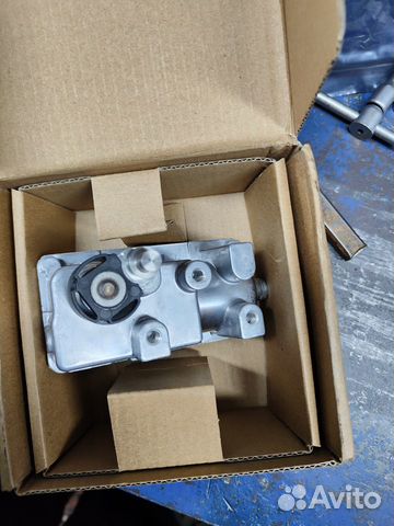 Актуатор турбины hella 6NW009543 g49 sprinter