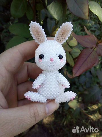 Заяц из бисера