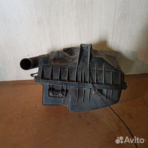 Корпус воздушного фильтра Volvo S80