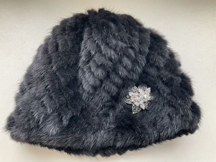 Шапка норковая вязаная женская