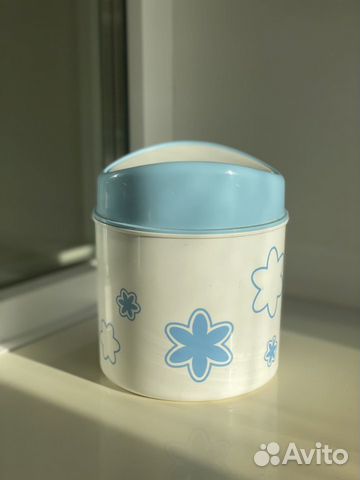 Маленькая мусорка голубая