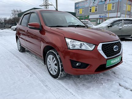 Datsun mi-do 2018. Datsun mi-do 2017. Datsun mi-do 2015. Datsun mi-do оранжевый.