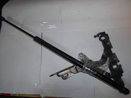 Петля багажника левая W212 A2048800128