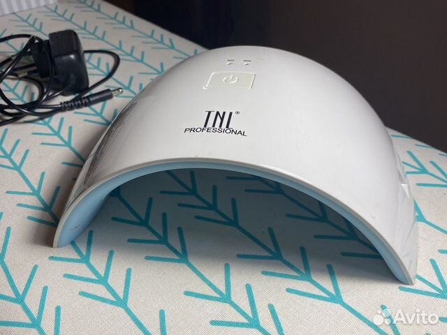 Лампа для сушки ногтей