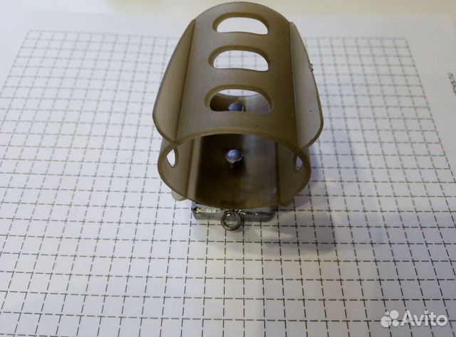 Кормушка фидерная