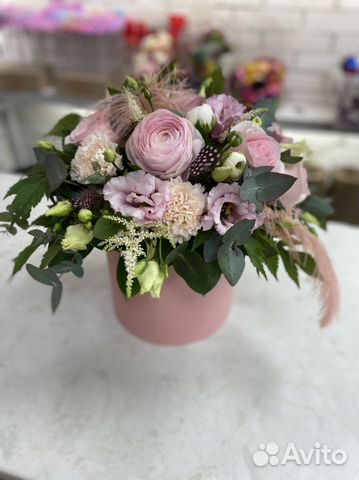 Продавец цветов флорист