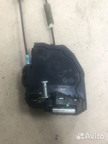 Замок двери передний правый Toyota Rav4 ASA42