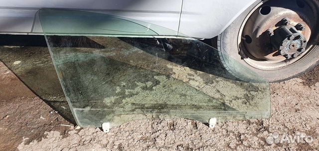 Стекло боковое lancer x