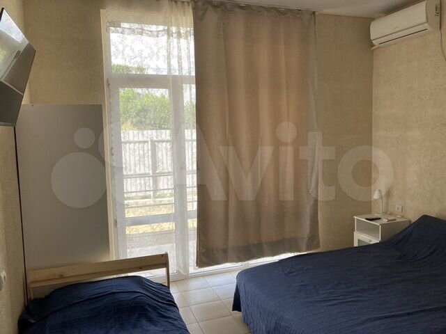 Комната 24 м² в 6-к., 1/2 эт.