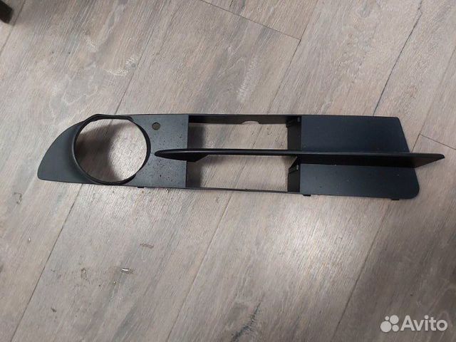 Решетка в бампер правая Bmw X3 2.0D E83 N47 2009