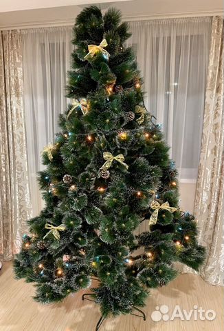 Елка искусственная (высота 2,2 м)