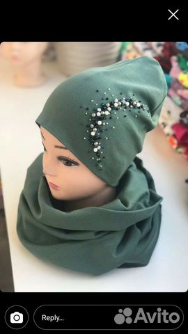 Женский демисезонный комплект. Шапка, снуд