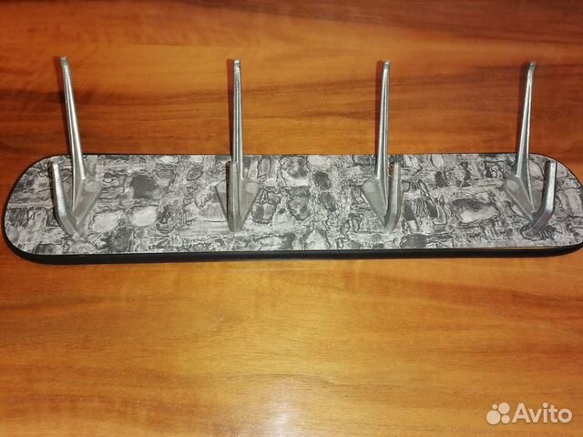 Новая вешалка для одежды настенная