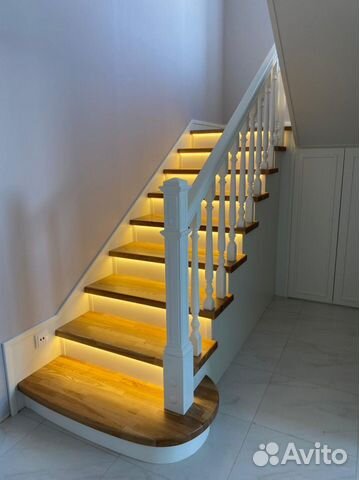 Автоматическая подсветка лестницы. Бегущий огонь