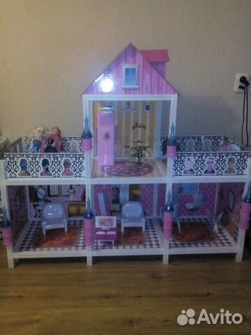 Домик кукольный