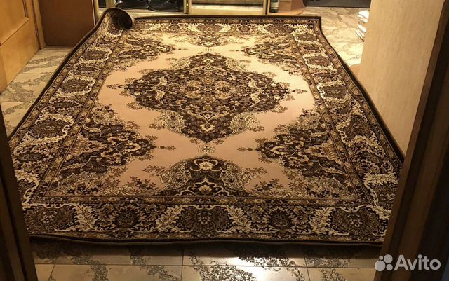 Ковер шерстяной новый