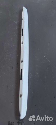 Накладка крышки багажника на Mercedes W210