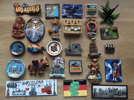 Магниты на холодильник из разных стран