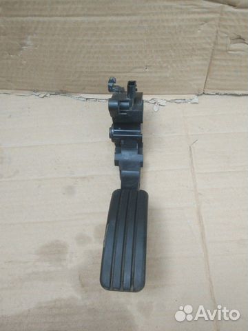 Электронная педаль газа Renault Megane 3, Fluence