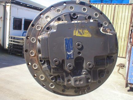 Редуктор хода New holland E215 Fiat-Kobelco