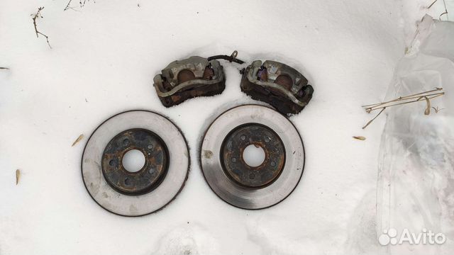 Передние тормоза в сборе Toyota Camry/Solara и т.д