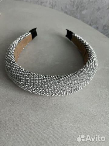 Ободок для волос со стразами