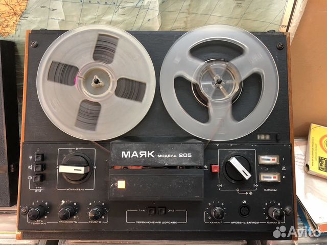 Катушечный магнитофон Маяк 205