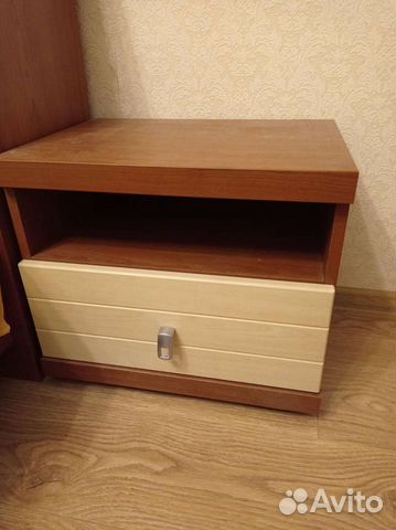 Тумба прикроватная