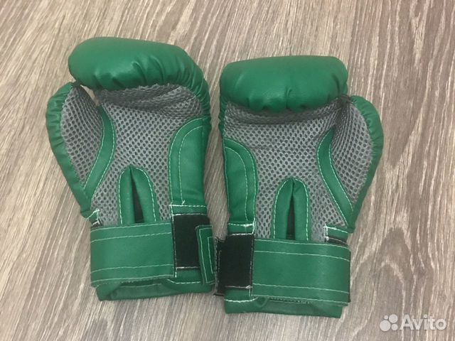 Боксерские перчатки